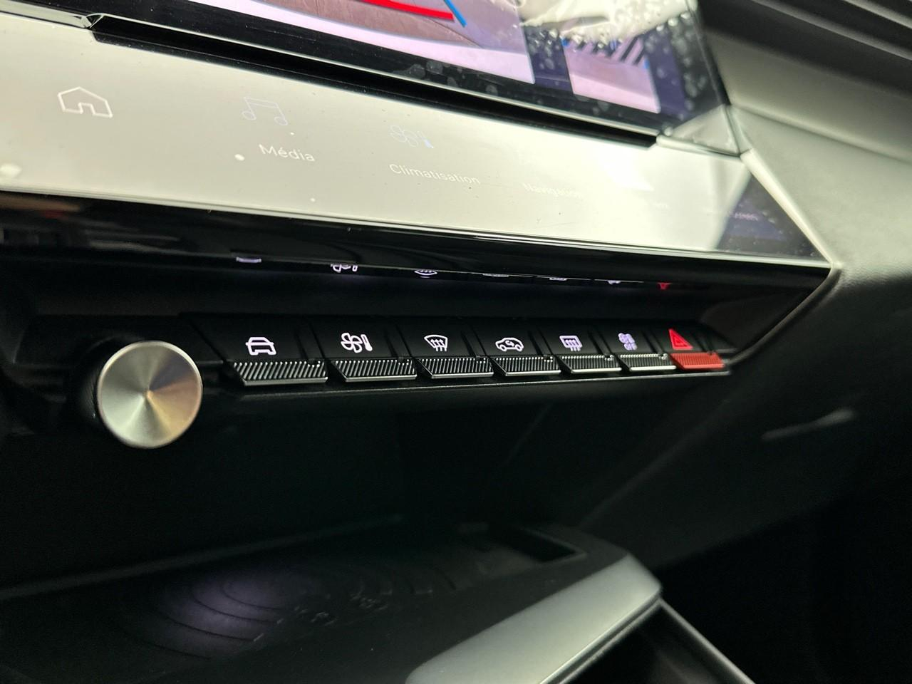 Peugeot 308 sw phev 180 e-eat8 gt — photo 26