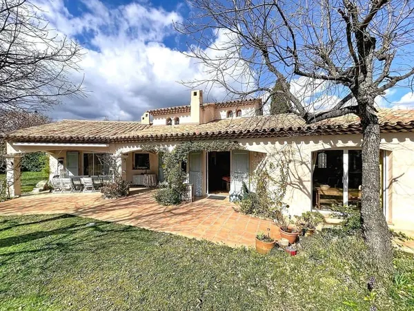 Villa 6 pièces 157 m²