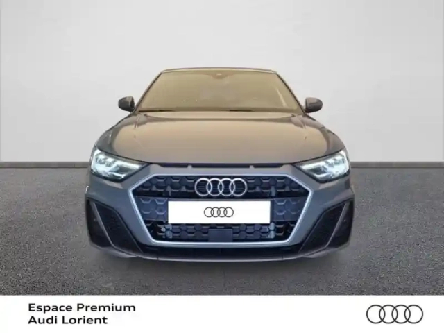 Audi A1 sportback 30 tfsi 116ch s line s tronic 7 — photo 2