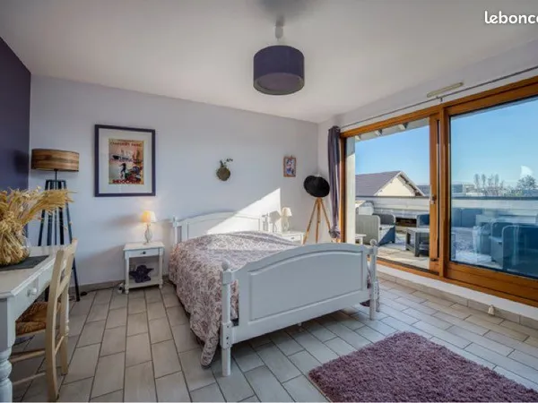 Chambre avec douche en maison 🏡