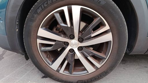 Peugeot 5008 1.2 PureTech 130 EAT6 - Allure – 2018 – 112488 km – Essence – Boîte Automatique — photo 16