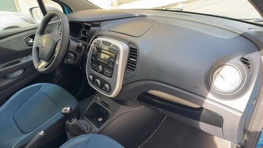 Renault Captur 0.9 TCe 90 - Zen – 2014 – 107458 km – Essence – Boîte Manuelle — photo 13