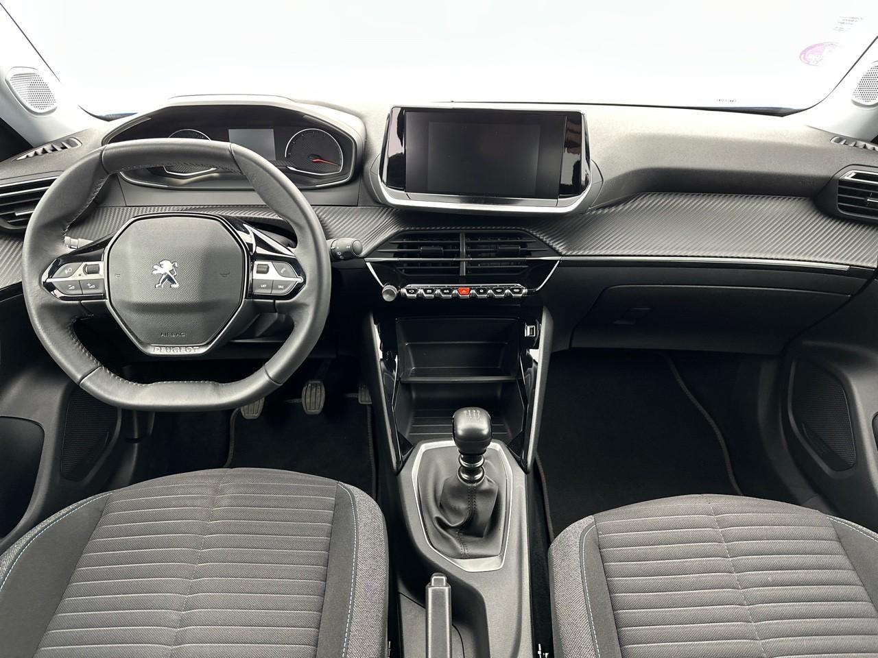 Peugeot 2008 puretech 100 s&s bvm6 style — photo 12
