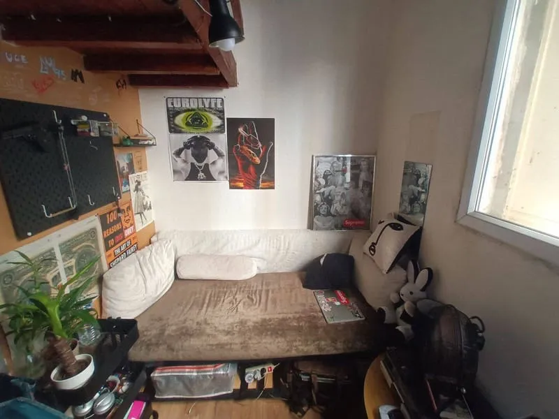 Photo 1