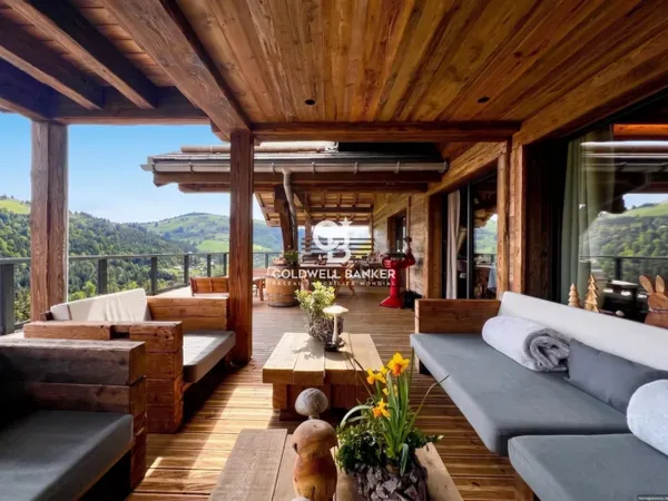 exceptionnelle propriete contemporaine avec vue degageee sur les