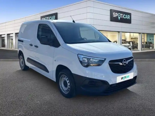 Opel Combo cargo m 650kg bluehdi 100ch s&amp;s pack premium connect — photo 3