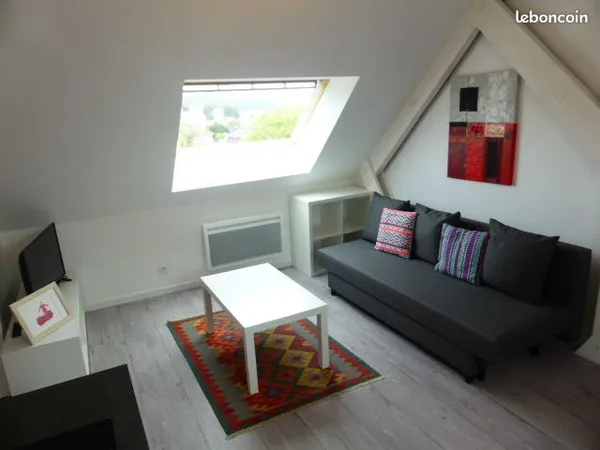 T2 confortable, parking privé, fibre