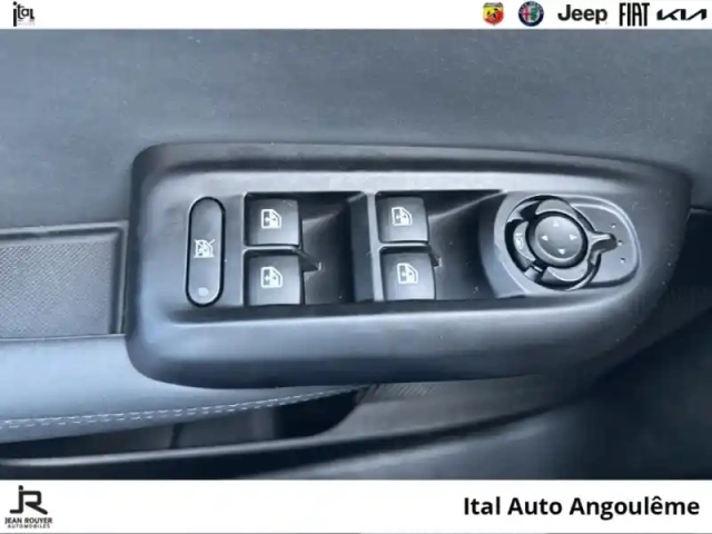 Alfa Romeo Tonale 1.6 diesel 130ch ti tct — photo 11