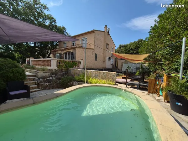 Maison 150 m2 - Haut de La Garde Adhémar