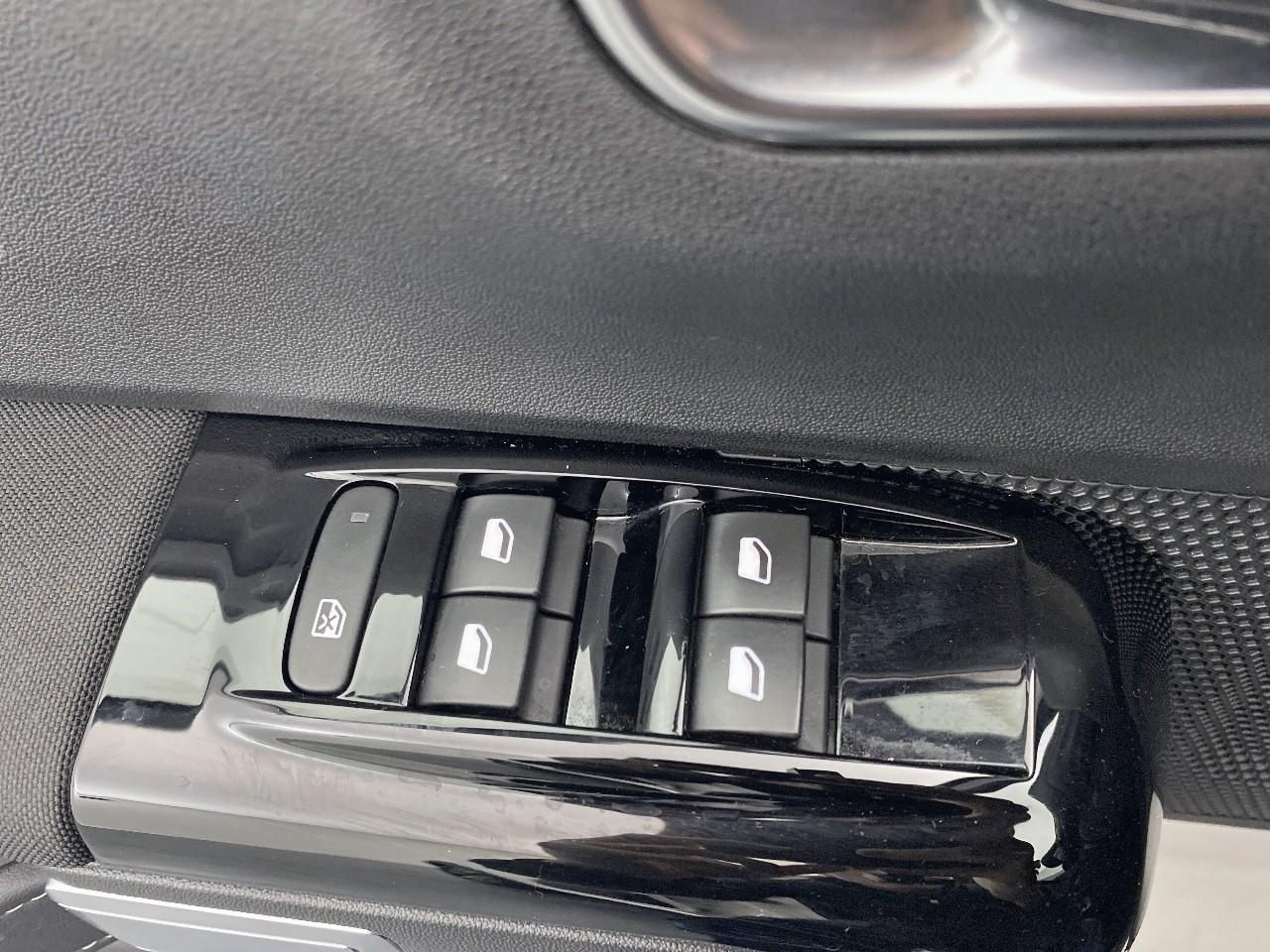 Citroën C3 puretech 110 s&s eat6 shine — photo 17
