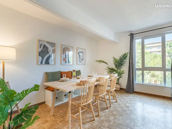 Chambre meublée - Grand appartement de 160m² - Tout inclus - Quartier Antigone