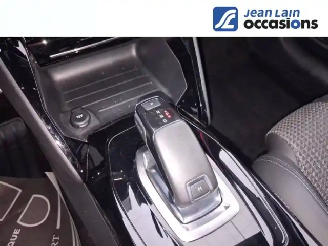 Peugeot 208 puretech 130 s&amp;s eat8 — photo 13