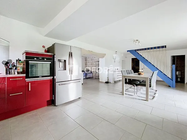 Maison 4 pièces 160 m²