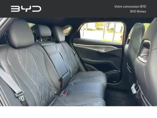 Byd Sealion 7 530ch - 91,3 kwh excellence awd — photo 5