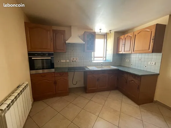 Appartement T3 de 75 m² à Cuiseaux