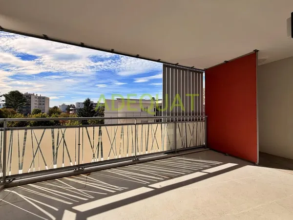 VILLEURBANNE T3 MEUBLÉ 70 M2 TERRASSE & GARAGE