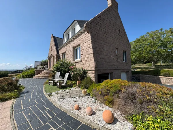 A LOUER MAISON MEUBLE HILLION- FORVILLE