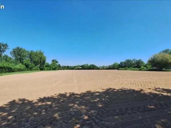 Bien Agricole 29015 m² COIGNY