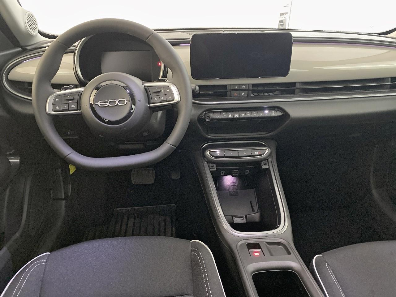 Fiat 600 t-gen 3 1.2 hybrid 145ch edct6 pop — photo 8