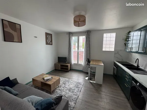 Appartement T2 meublé et lumineux de 35 m² entièrement rafraîchi