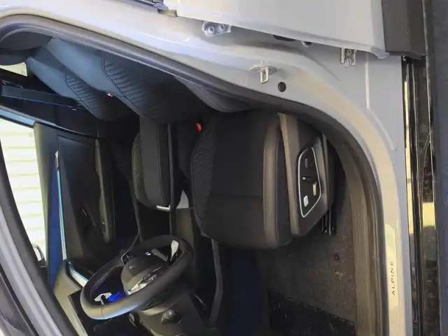 Renault Megane e-tech 220 ch autonomie confort — photo 10