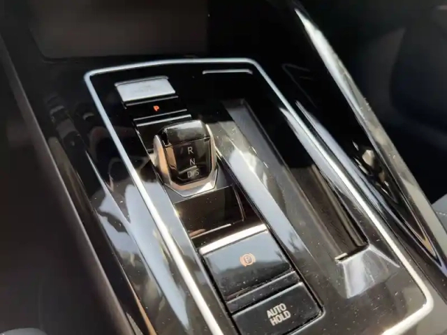 Volkswagen Golf 1.5 ehybrid 204 dsg6 — photo 29