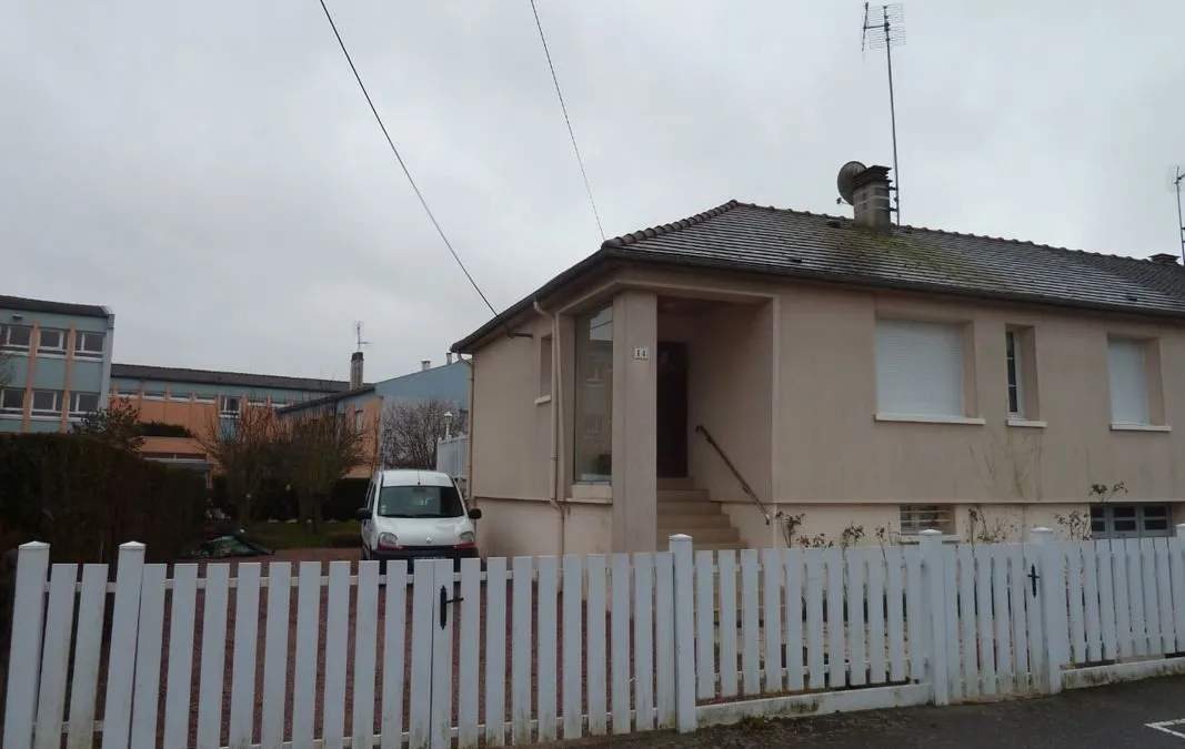 Photo 1
