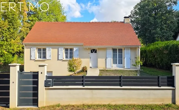 LE CONFORT D'UN BEAU PLAIN-PIED RÉNOVÉ, AVEC SOUS-SOL TOTAL