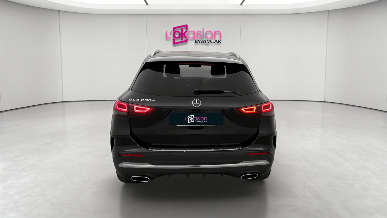 Mercedes GLA 250 e 8G-DCT — photo 4