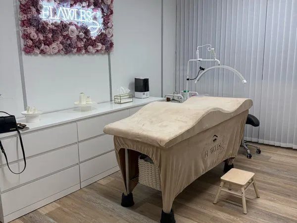 Location cabine / bureau 17m2