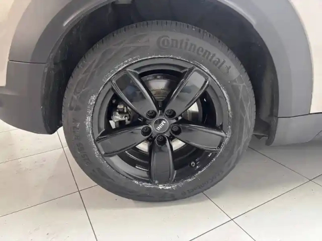 Mini Mini countryman 125 - 95 ch all4 bva6 — photo 12