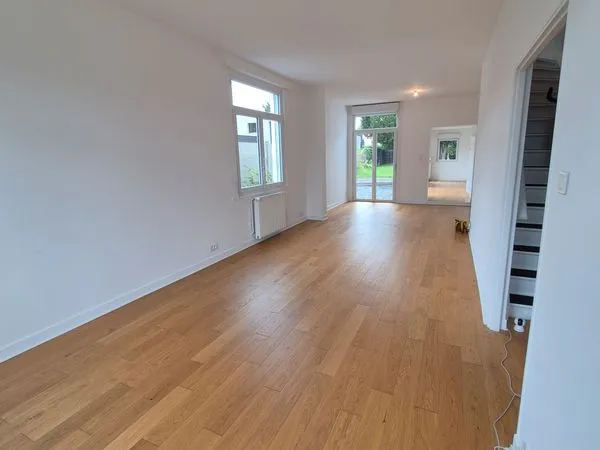 Local à louer - Wasquehal - 96,98 m² - Idéal profession libérale