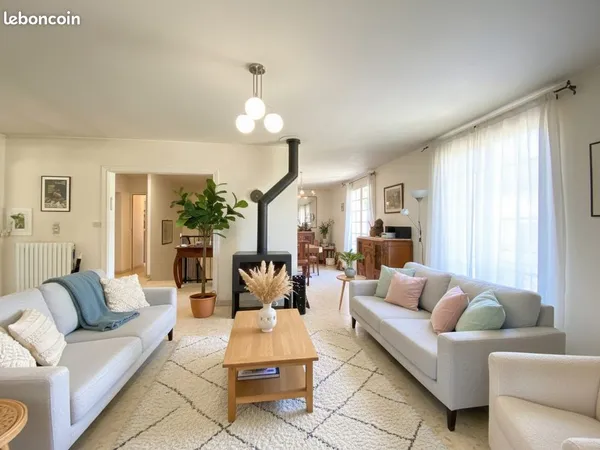Villa 6 pièces 180 m²