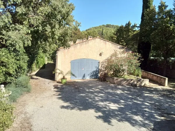 Vends maison - 206 m² - proche à pied du centre ville d'Aix-en-Provence