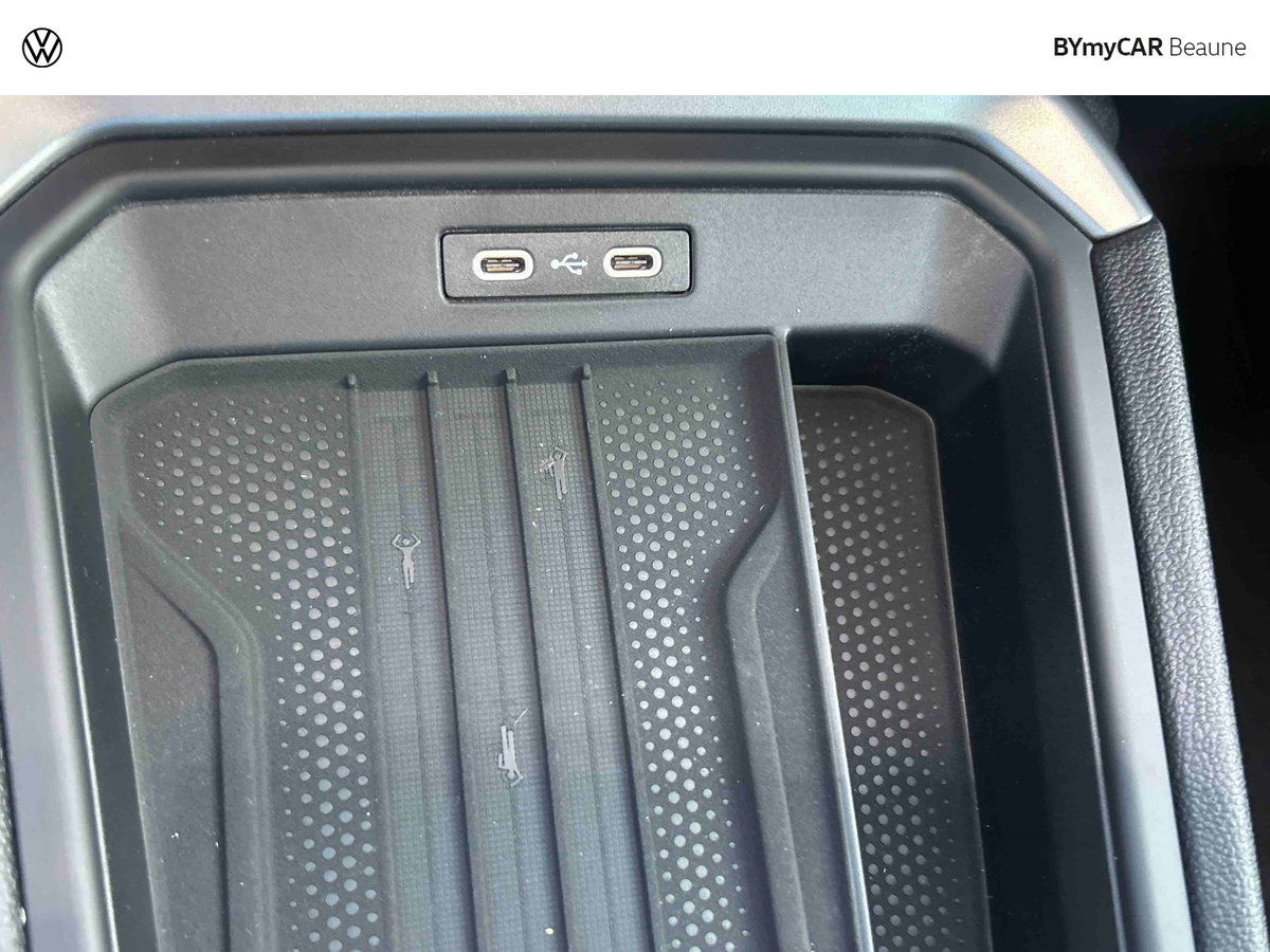 Volkswagen T-Roc 1.5 eTSI Hybrid 116 ch DSG7 — photo 20
