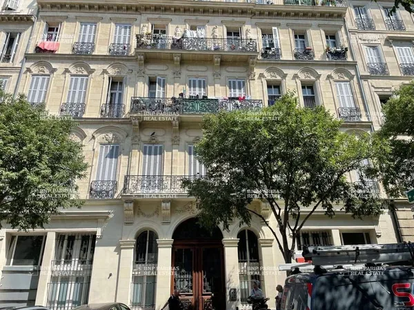 Bureaux 2 pièces 1168 m²