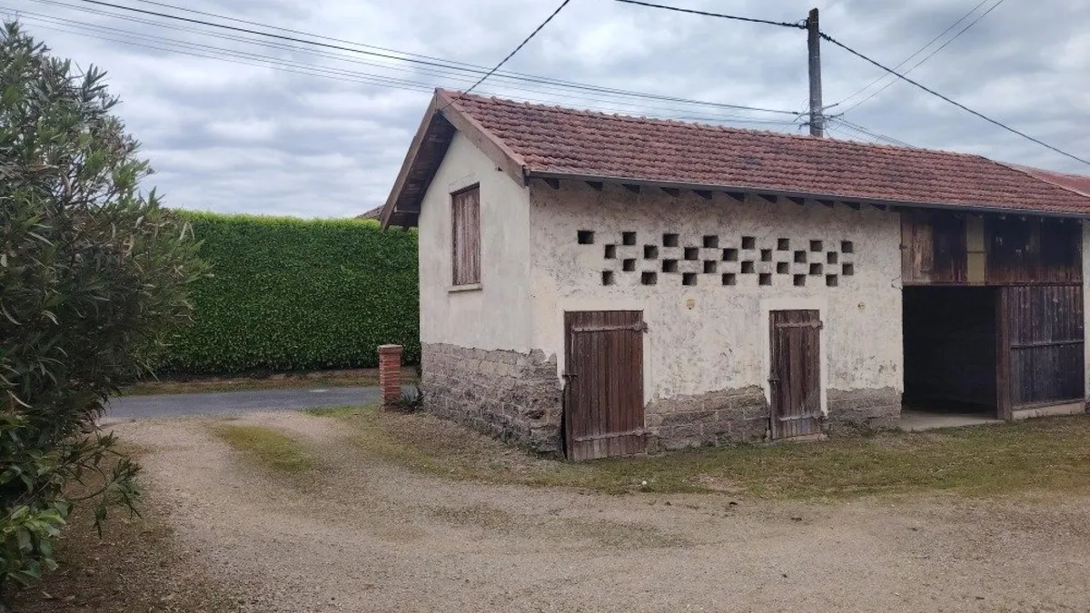 Photo 2