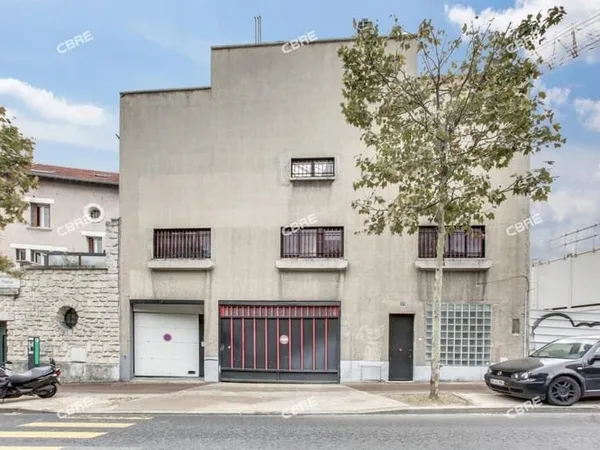 Local d'activité 1200 m²