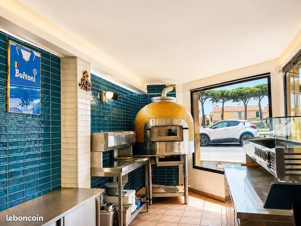 Pizzeria clé en main - Matériel neuf - 64 m² - 39 000