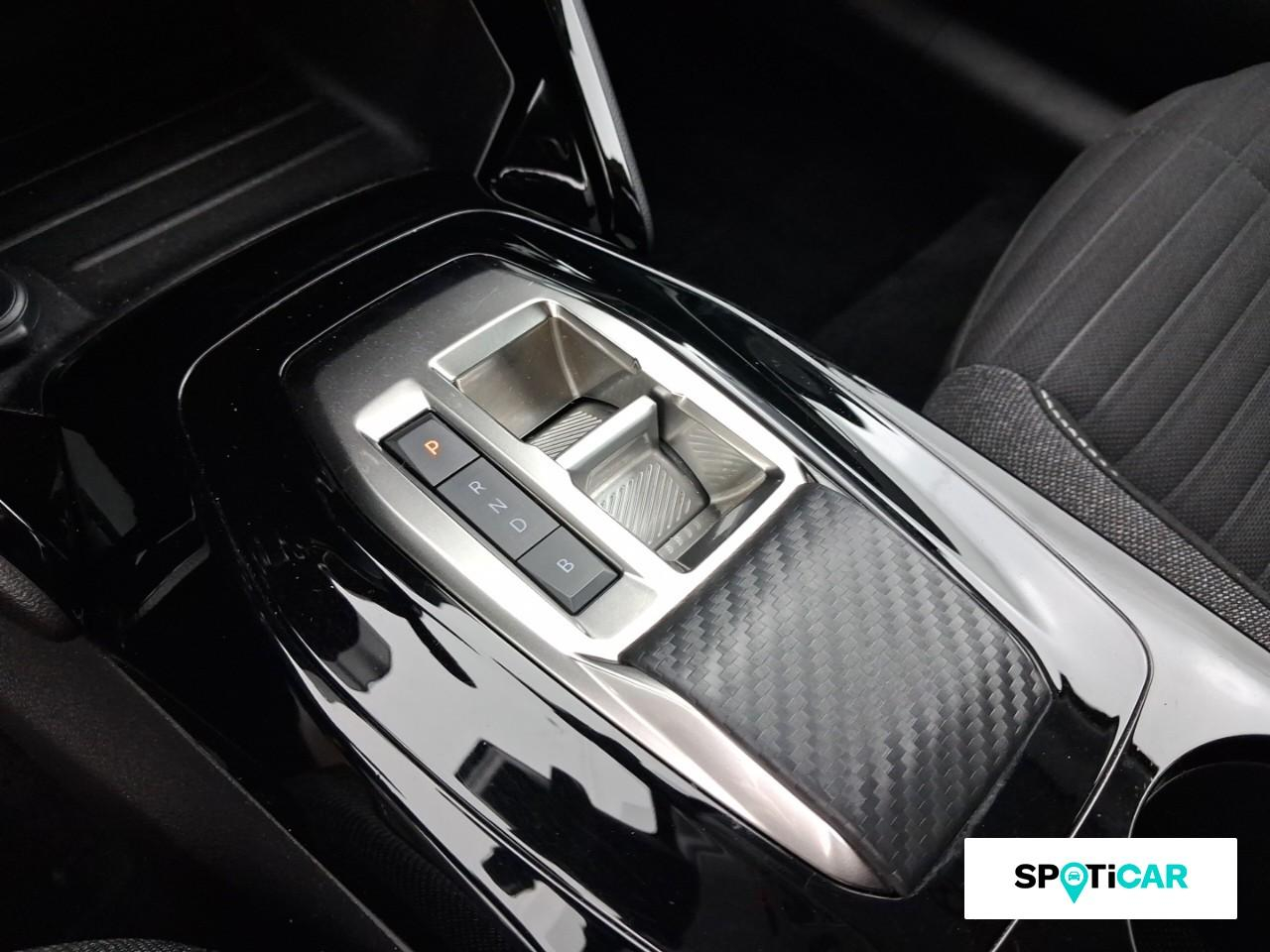 Peugeot 208 e-208 136ch style — photo 14