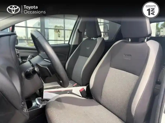 Toyota Yaris 110 vvt-i design y20 cvt 5p my19 — photo 11