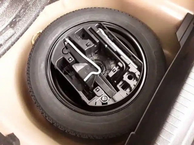 Peugeot 208 puretech 100 s&amp;s bvm6 — photo 43