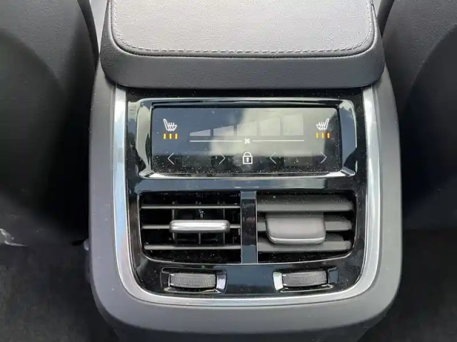 Volvo Xc90 t8 awd hybride rechargeable 310+145 ch geartronic 8 7pl — photo 16