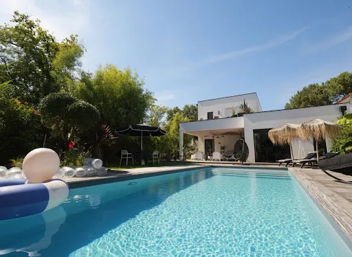 Maison 7 pièces 250 m²