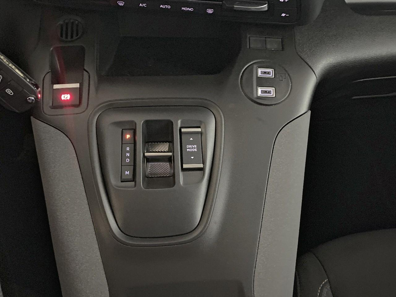 Peugeot Rifter m diesel 130 ch automatique 5pl gt — photo 17