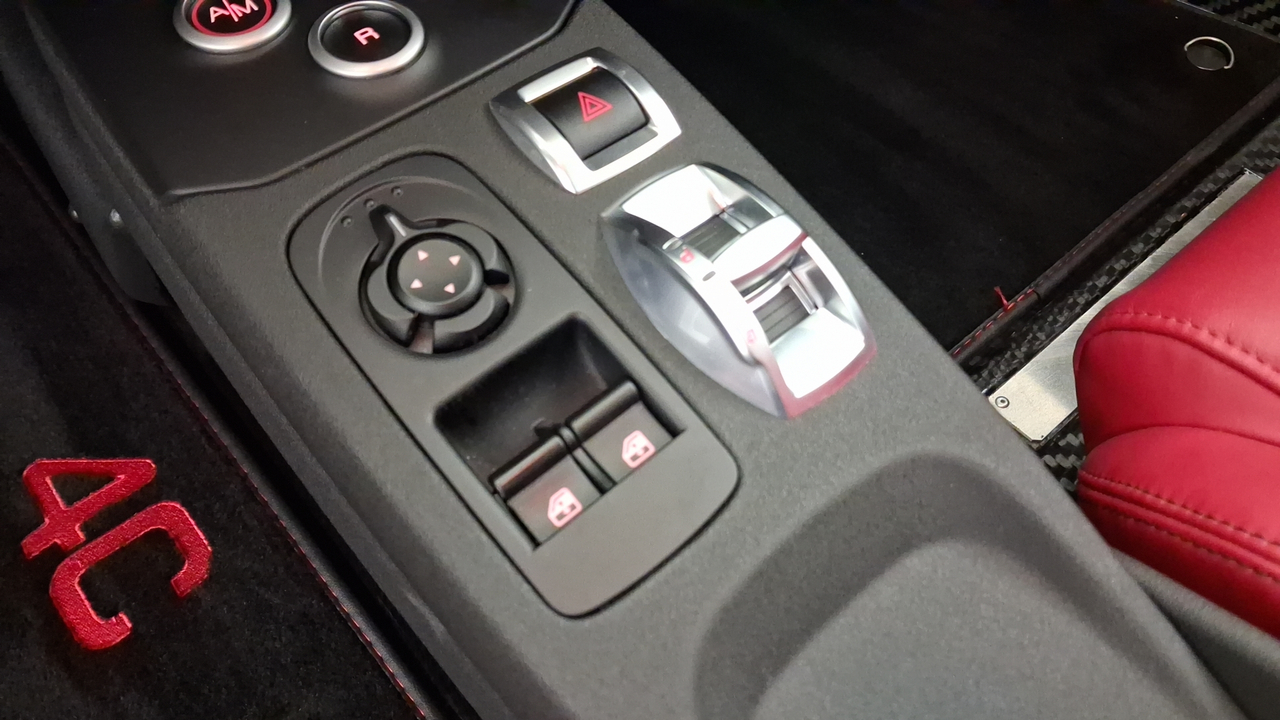 Alfa Romeo 4C 1750 Tbi 240 ch TCT — photo 19