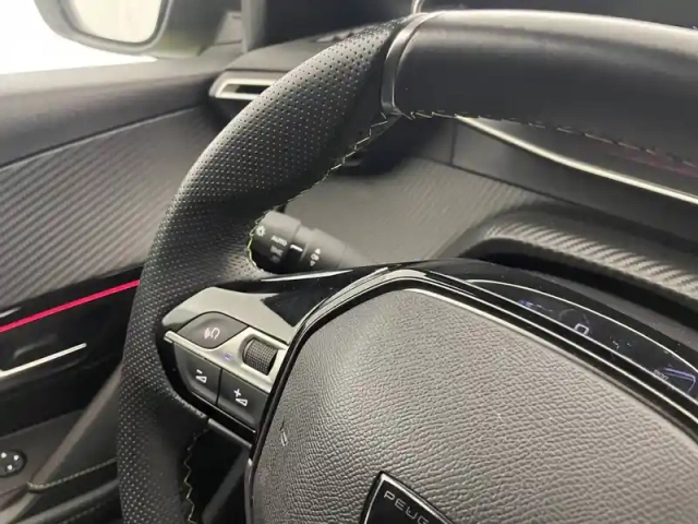 Peugeot 208 puretech 100 s&amp;s bvm6 — photo 60