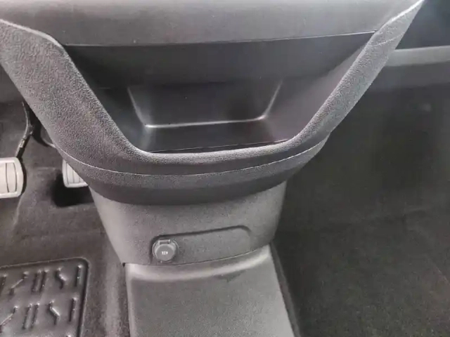 Citroën Berlingo e- taille m 136 ch 100 kwh automatique — photo 43