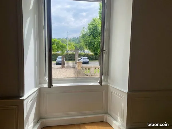 Bureaux 76 m²