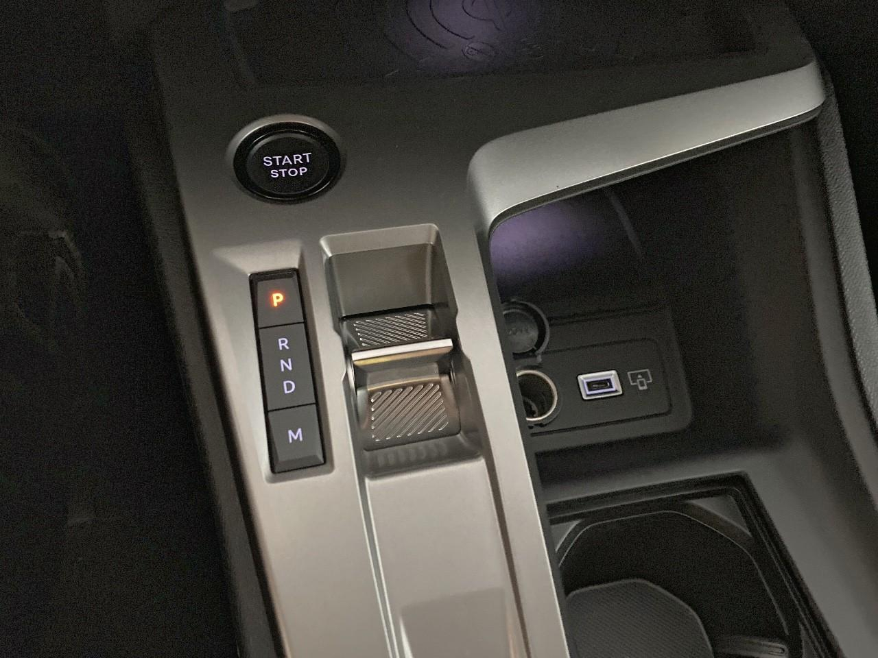 Peugeot 308 sw hybrid 145 e-dcs6 allure — photo 15